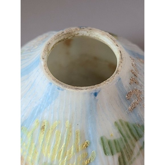 MT. WASHINGTON FIG Shaped SHAKER Blue with Enameled Yellow Flowers - Picture 5 of 7